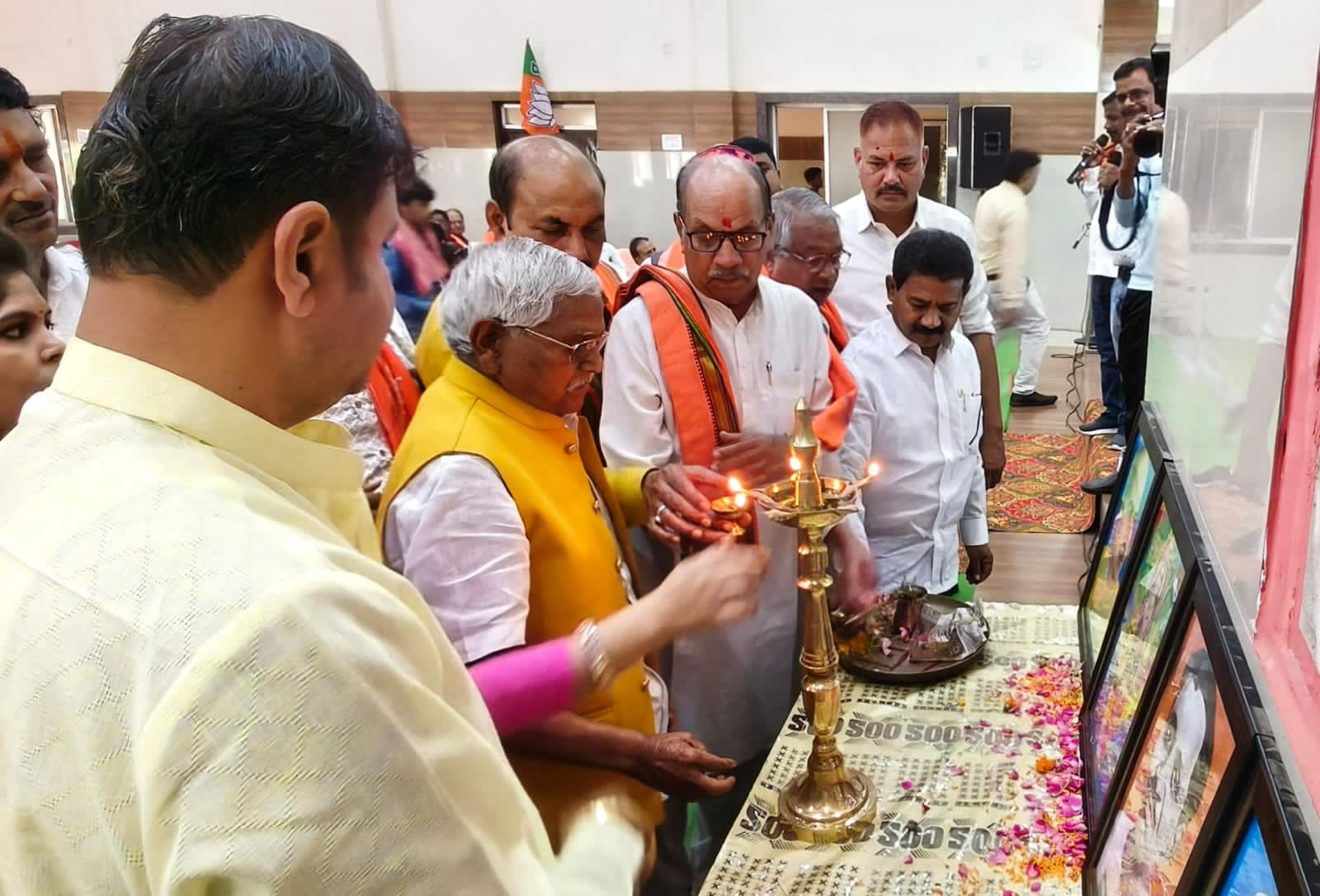 भारतीय जनता पार्टी का 45वां स्थापना दिवस – अहिवारा विधानसभा में आयोजित हुआ सक्रिय सदस्य सम्मेलन