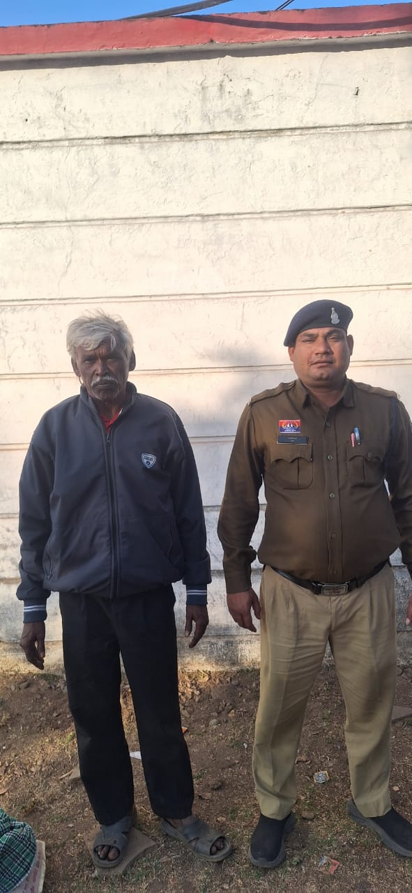 अमलेश्वर पुलिस ने 1.300 किलोग्राम गांजा व 77,950 रुपये नगद किया जब्त, आरोपी गिरफ्तार